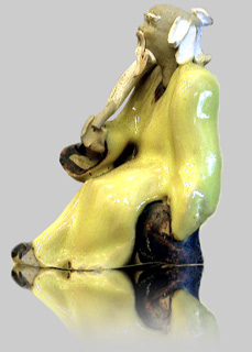 Personnage terre &eacute;maill&eacute; en jaune